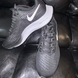 Nike Zoom Pegasus 37 New black white